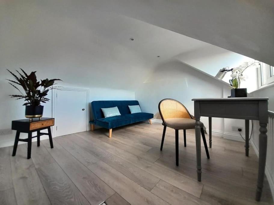 Sea View Cottage In Dorset, พอร์ตแลนด์ ภายนอก รูปภาพ