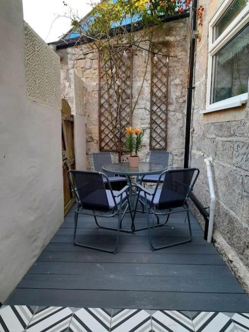 Sea View Cottage In Dorset, พอร์ตแลนด์ ภายนอก รูปภาพ